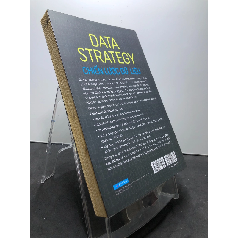 Data Stratery Chiến lược dữ liệu 2019 mới 80% ố vàng Bernard Marr HPB2307 KỸ NĂNG 458756