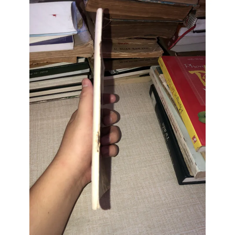 Người làm mồi bày hổ-Nhà sách kim đồng 971682