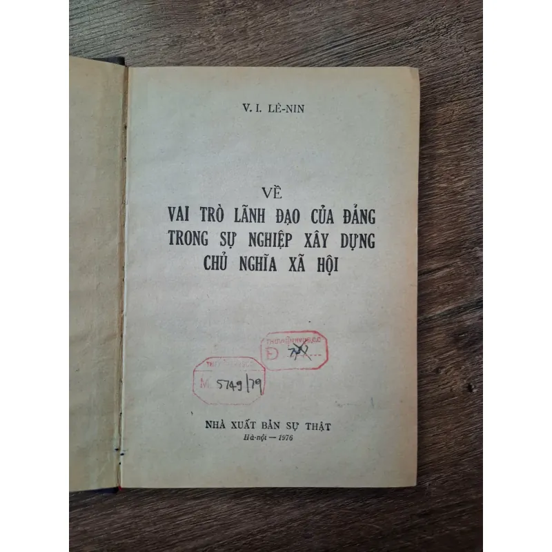 Về Vai Trò Lãnh Đạo Của Đảng Trong Sự Nghiệp Xây Dựng Chủ Nghĩa Xã Hội 709517