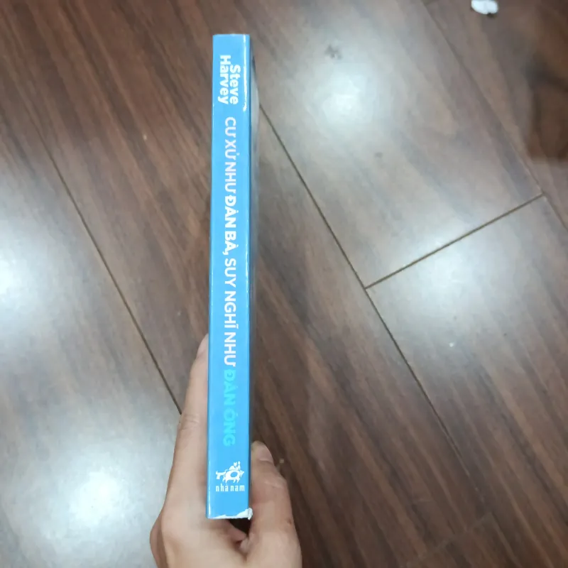 Cư xử như đàn bà, suy nghĩ như đàn ông 932257