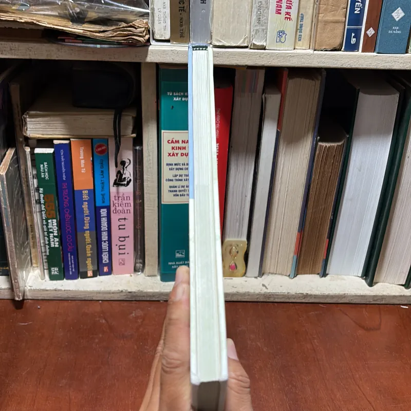 [Sách Tiếng Anh, Bìa Cứng, Khổ Lớn, In Màu] - II Tựa Sách: PERSPECTIVES 798043