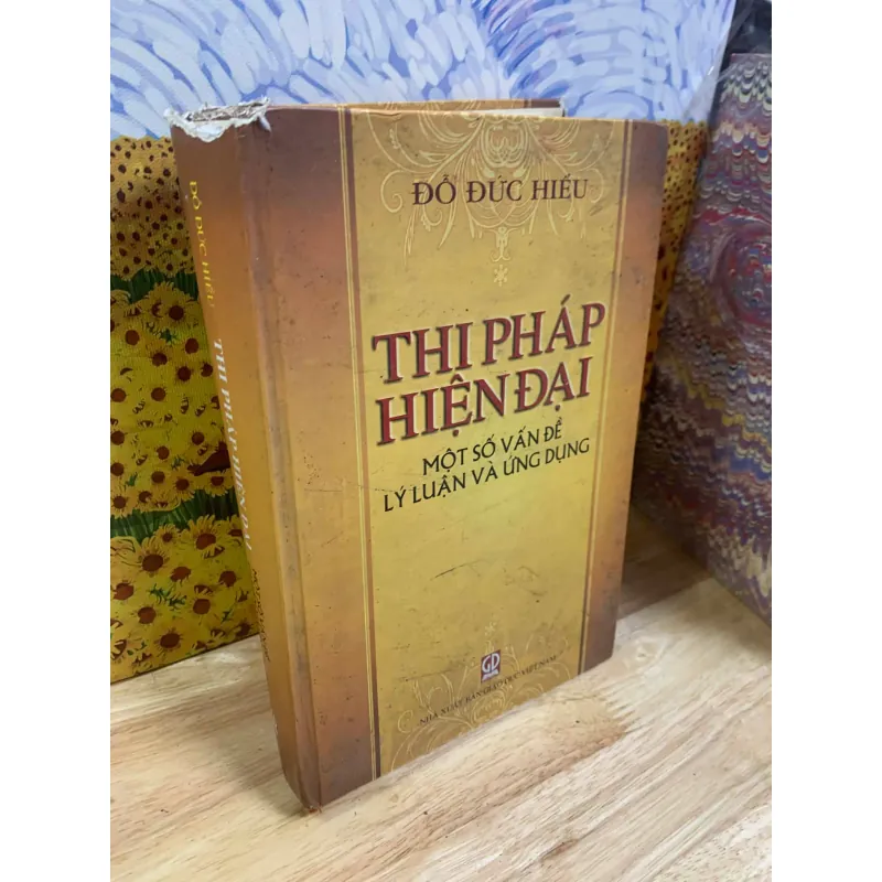 Sách tặng KÈM cho khách CÓ ĐƠN (mỗi đơn có thể chọn 1 cuốn) - Thi Pháp Hiện Đại 928399