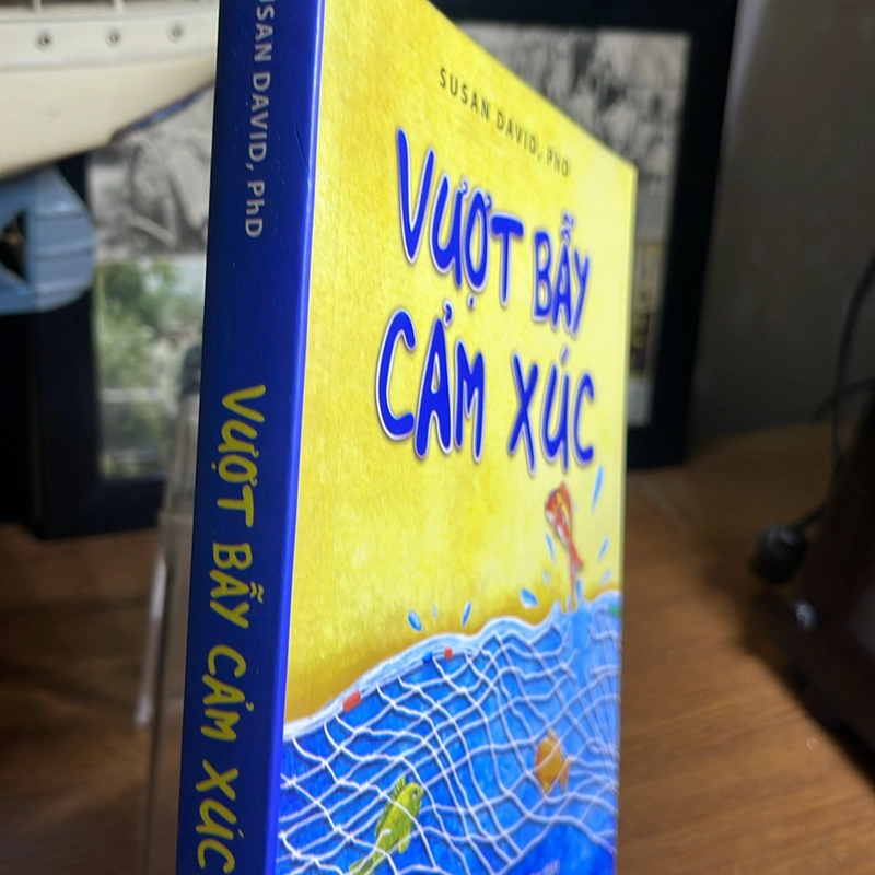 Vượt bẫy cảm xúc Susan David 504834