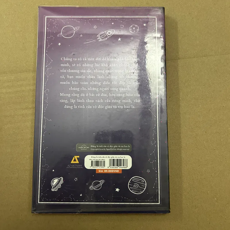 Đừng là tinh cầu cô độc giữa vũ trụ 569573