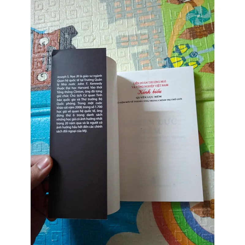 Quyền lực mềm: Ý niệm mới về thành công trong chính trị thế giới 798557