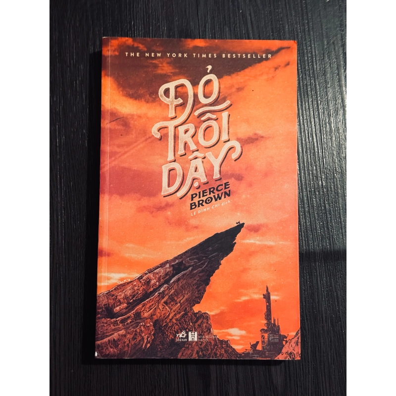 Đỏ trỗi dậy 472763