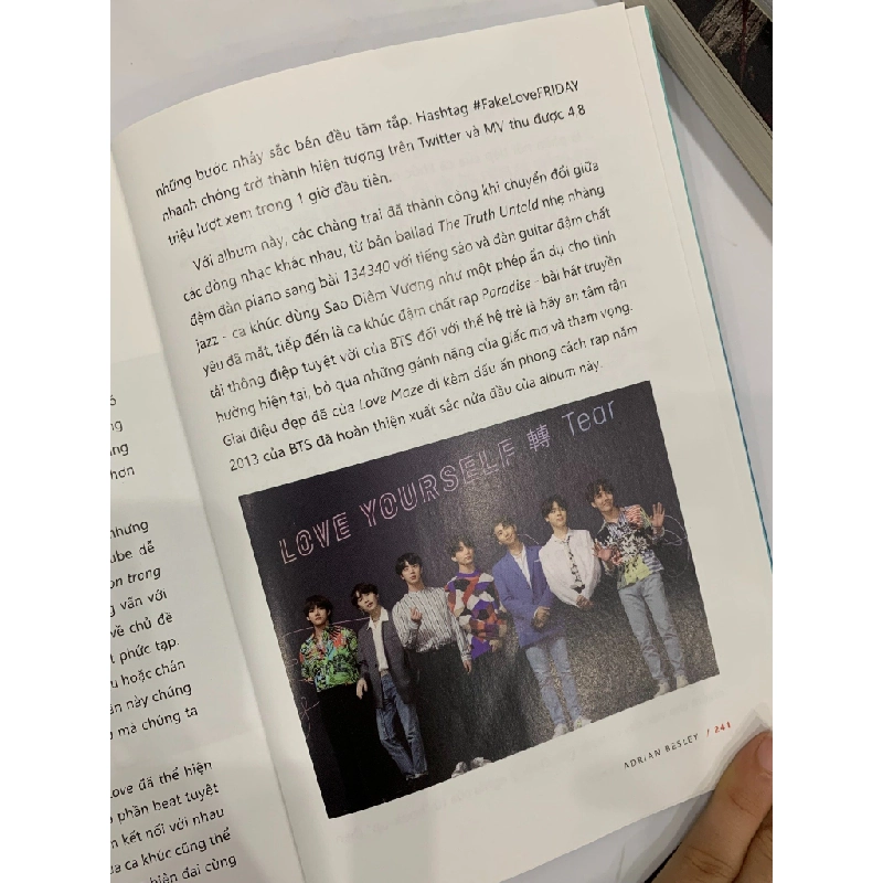 BTS Biểu Tượng K-Pop - Adrian Besley 543182