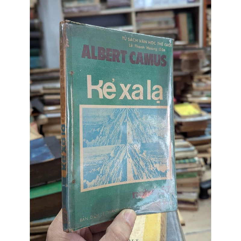 Kẻ xa lạ - Albert Camus 124665