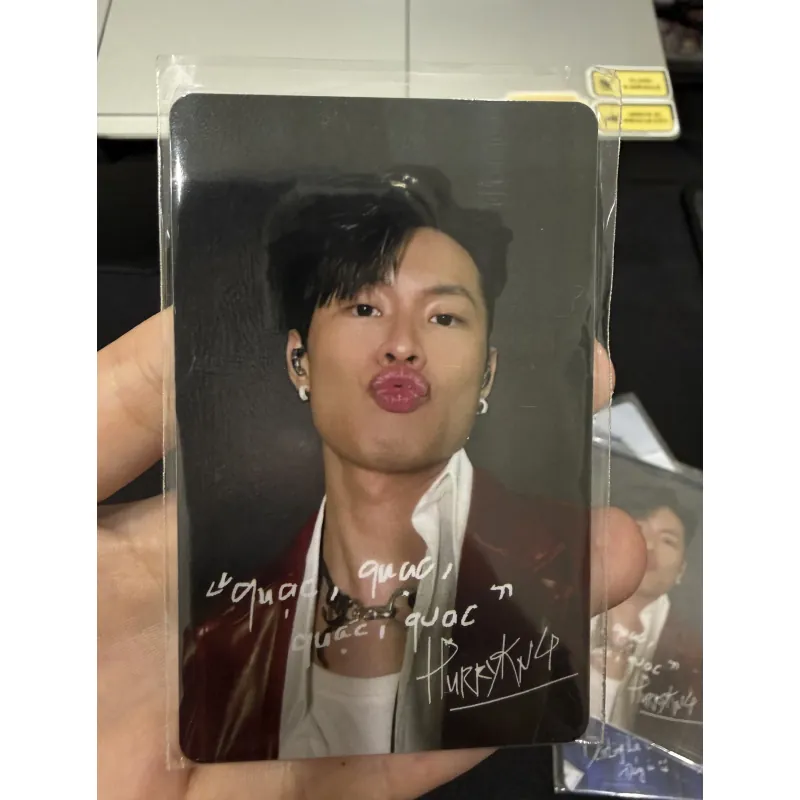 Card bo góc “Anh trai say hi” Hurrykng (chính hãng tặng từ Concert) 745521