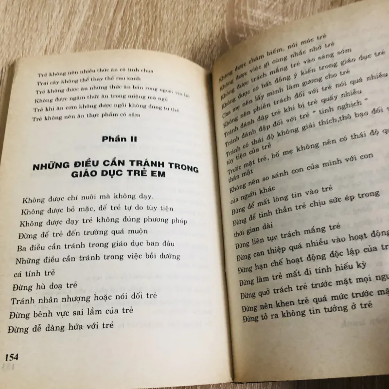 ĐỜI SỐNG TRONG TỬ CẤM THÀNH  1022429