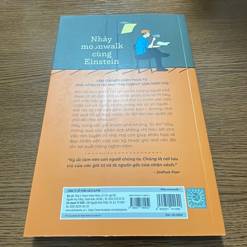 Nhảy moonwalk cùng Einstein Joshua Foer 357222
