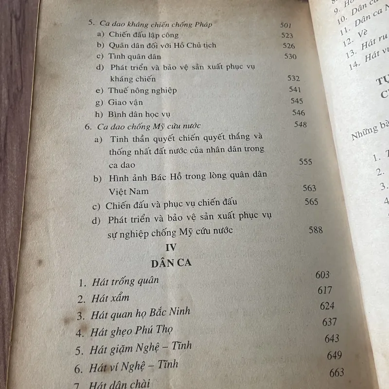 Vũ Ngọc Phan- Tục ngữ, ca dao, dân ca Việt Nam; 1999; 830 trang  607292