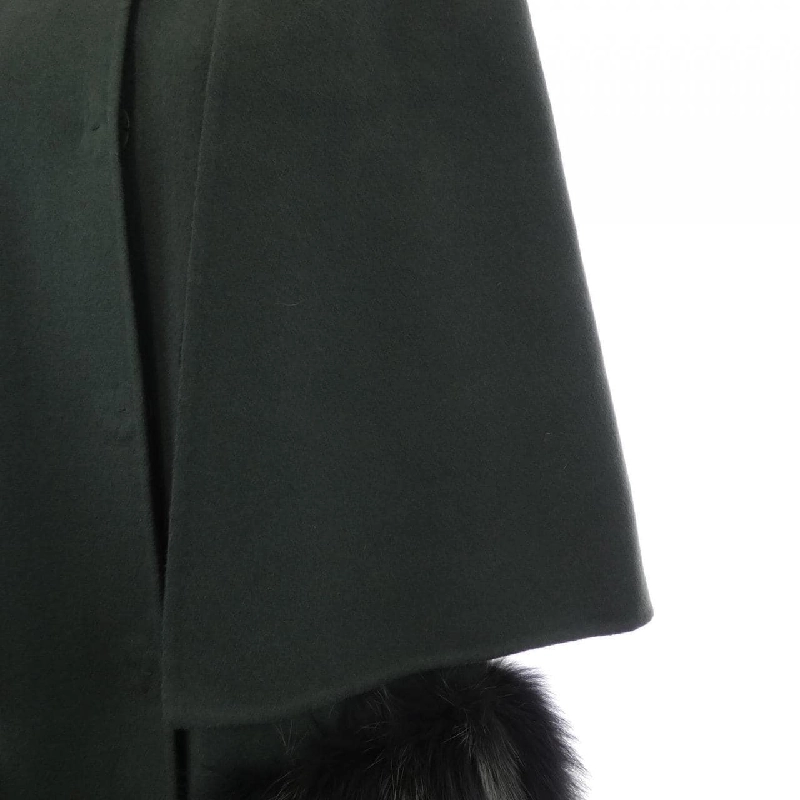 FENDI FF8369 W1D Áo khoác - Hàng hiệu Chính hãng 820619