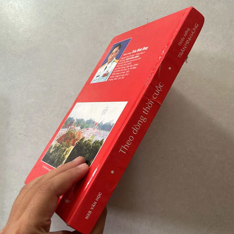 Theo dòng thời cuộc 504361