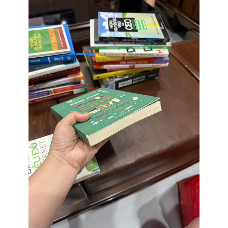 ĐỒNG HÀNH DU HỌC CÙNG CON – NGUYỄN THỊ BÍCH HẬU | K4 1022628