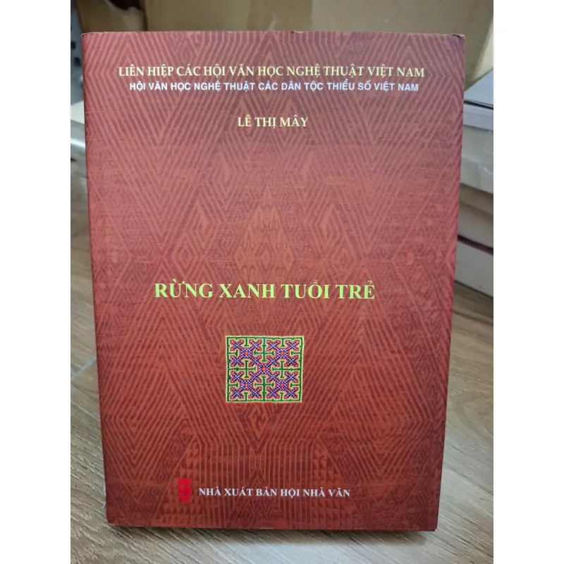 Rừng Xanh Tuổi Trẻ - Lê Thị Mây - Văn học 692833