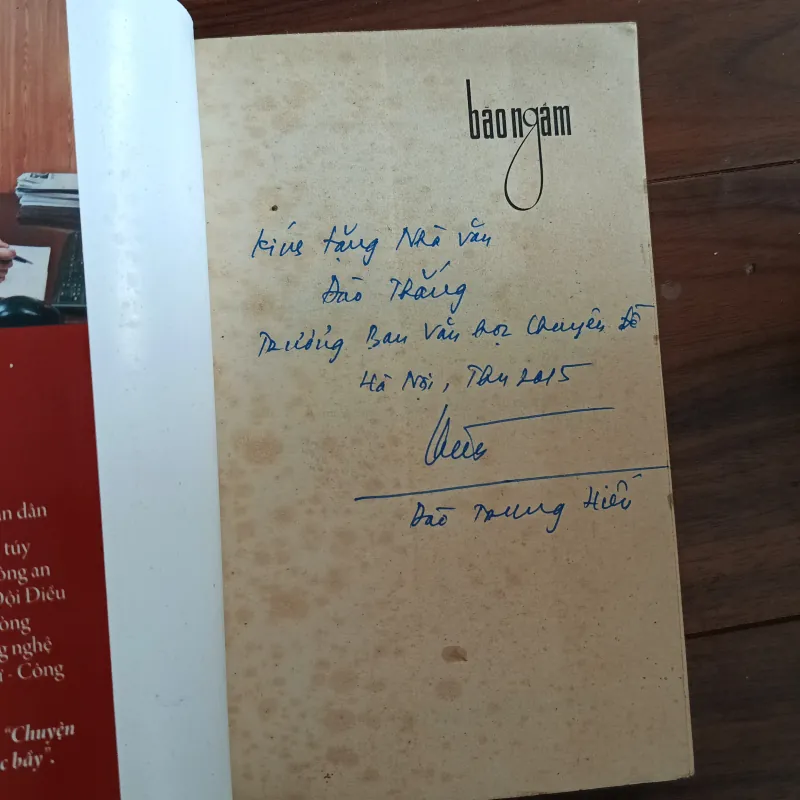 Bão ngầm (có đề tặng của tác giả) 759480