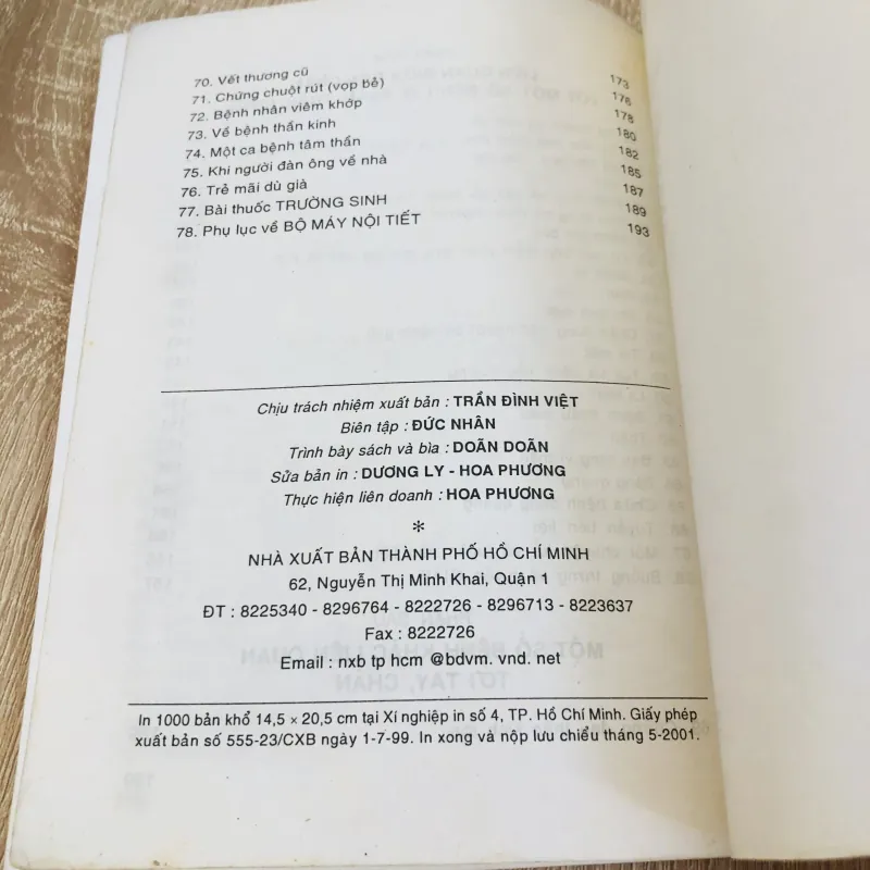 BẤM HUYỆT NƠI BÀN CHÂN  780382