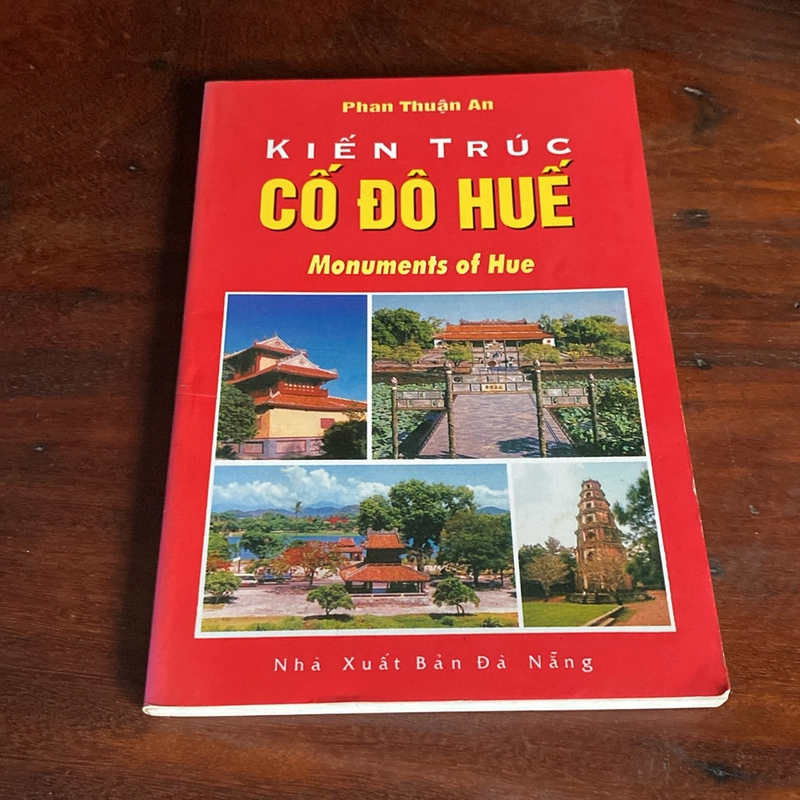 KIẾN TRÚC CỐ ĐÔ HUẾ (XB 2009) 502627
