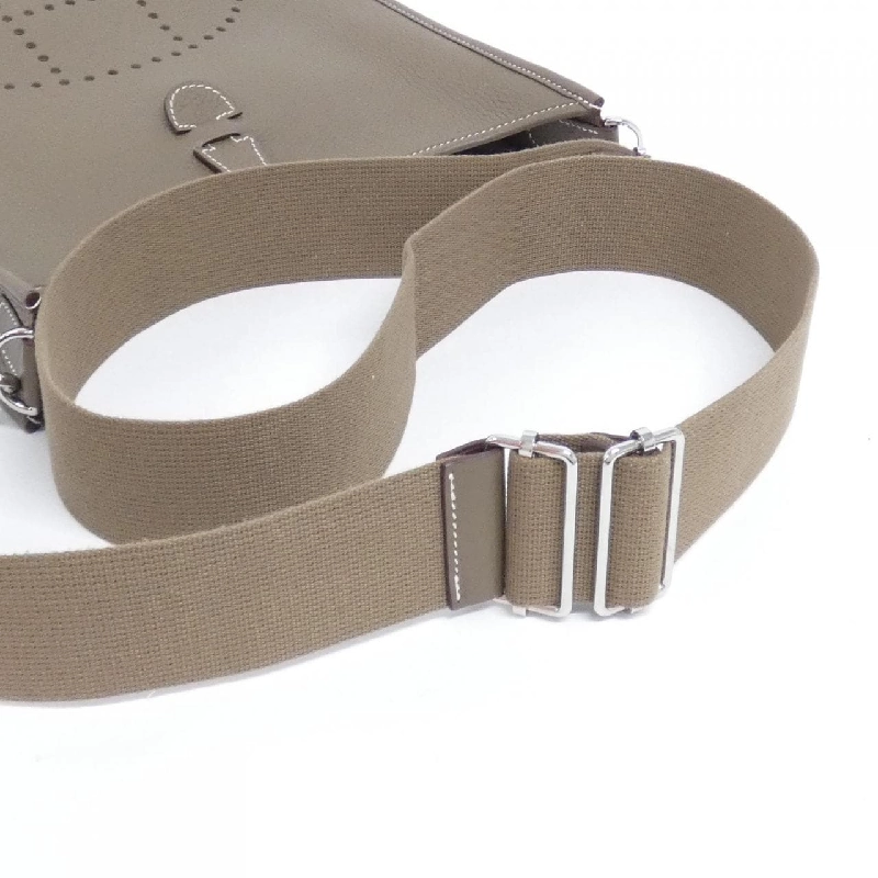 Túi xách vai Hermès Évelyne 3 PM 056277CK - Hàng hiệu Chính hãng 768016