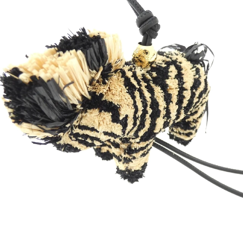 【Sản phẩm mới】Móc khóa ZEBRA CHARM C621232XKP của Loewe 623935
