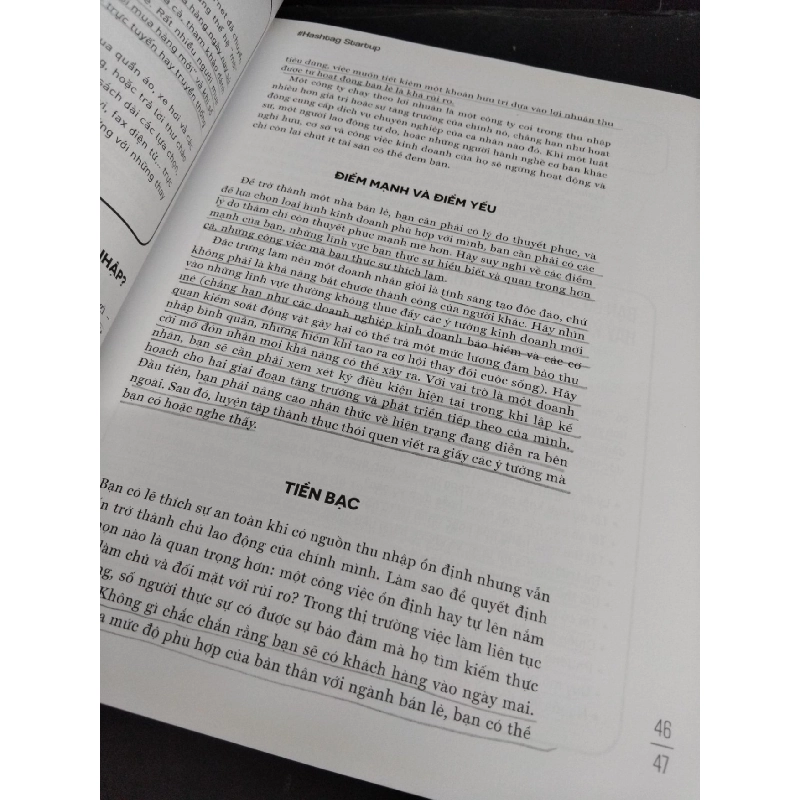 Retail Khởi sự kinh doanh ngành bán lẻ mới 80% ố bẩn nhẹ có viết vào sách 2020 HCM2811 MARKETING KINH DOANH 918508