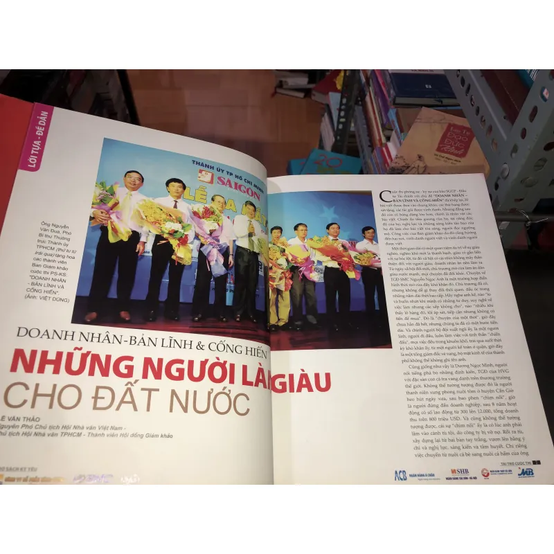 Doanh nhân bản lĩnh & cống hiến  1010089