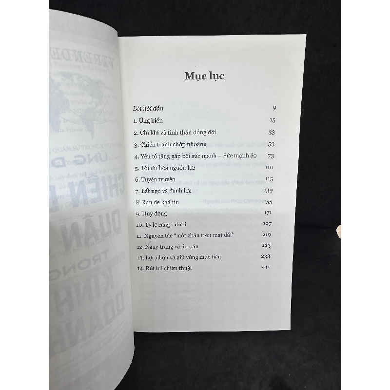 Ứng Dụng Chiến Lược Quân Sự Trong Kinh Doanh, Virender Kapoor, Mới 80% (Ố Nhẹ) SBM270325 919429