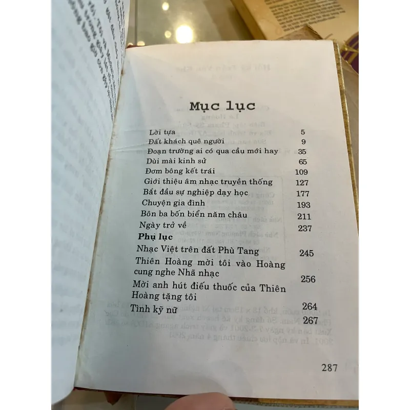 HỒI KÝ TRẦN VĂN KHÊ TẬP 2: ĐẤT KHÁCH QUÊ NGƯỜI 1009479