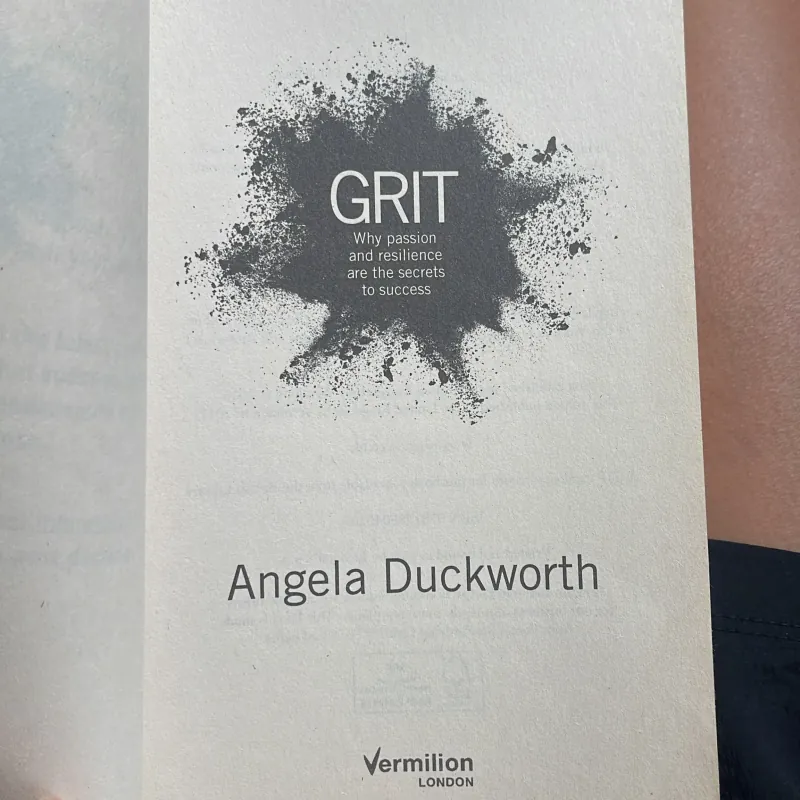 GRIT- Angela Duckworth  989926