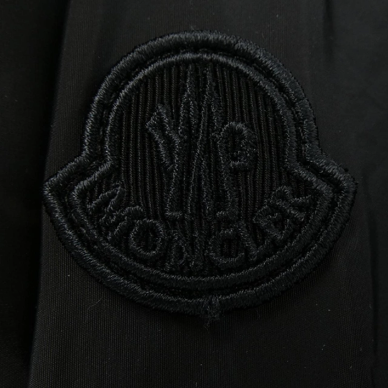 Áo khoác MONCLER WETE - Hàng hiệu Authentic 818474