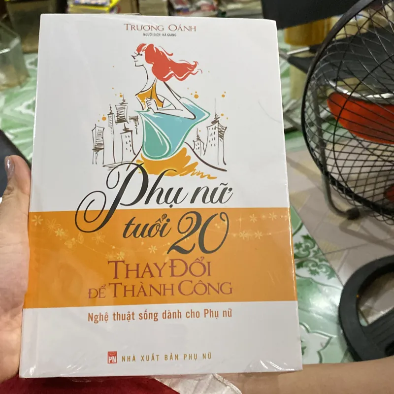 Phụ nữ tuổi 20 thay đổi để thành công  753594