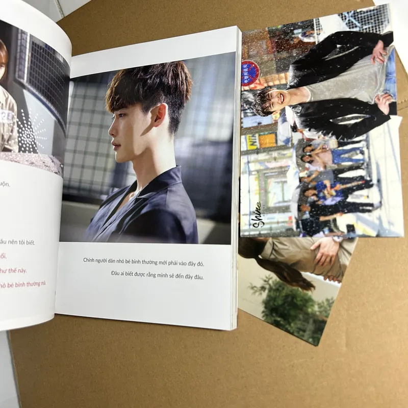 W - hai thế giới - sách ảnh 573802