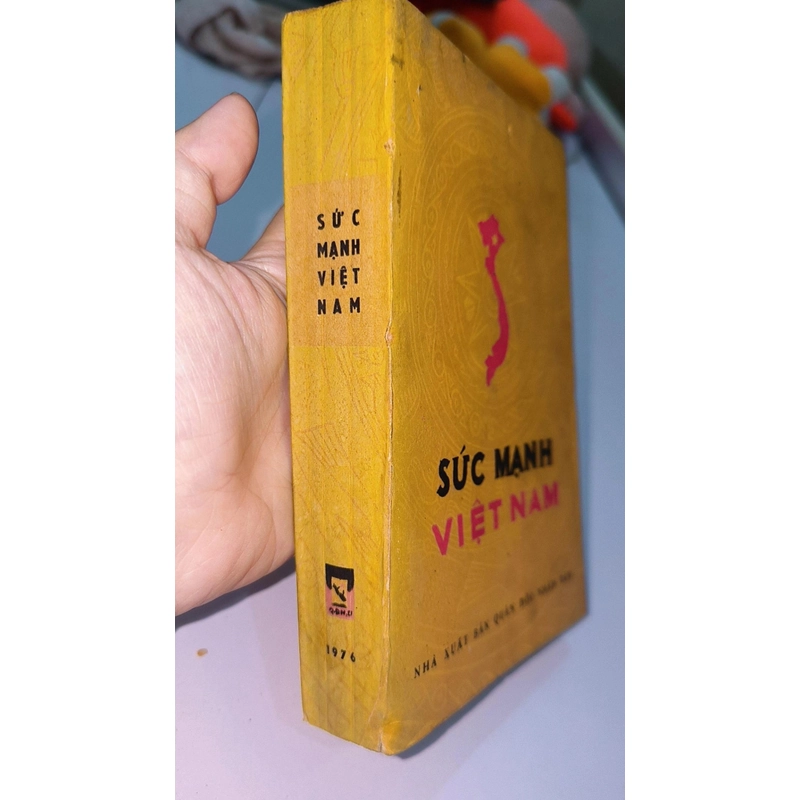 Sức mạnh Việt Nam (NXB Quân đội nhân dân, 1976) 538220