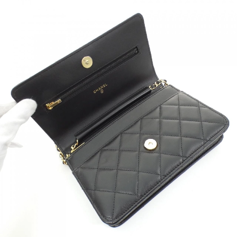 Ví xách dây chuyền Chanel Timeless Classic AP0250 622823