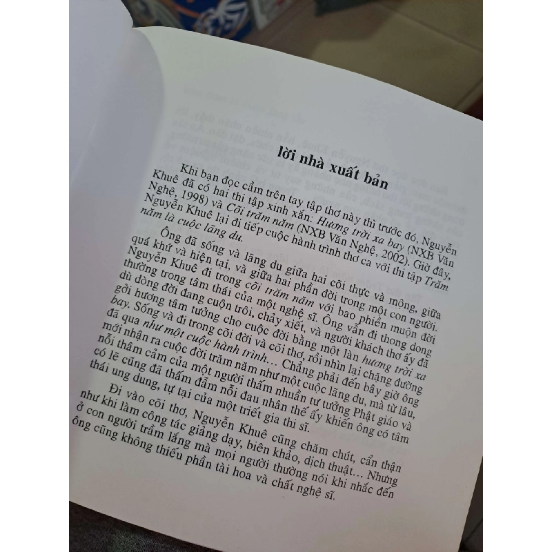 Trăm năm là cuộc lãng du - Nguyễn Khuê VĂN HỌC HCM1008 920720