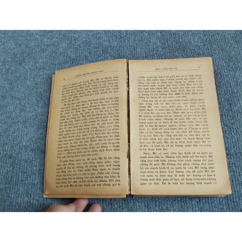 CHIẾN TRANH NHÂN DÂN QUỐC PHÒNG TOÀN DÂN TẬP HAI - ĐẠI TƯỚNG VĂN TIẾN DŨNG 568101