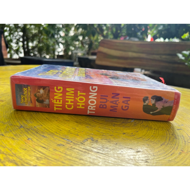 TIẾNG CHIM HÓT TRONG BỤI MẬN GAI- COLLEEN MC CULLOUGH 549589