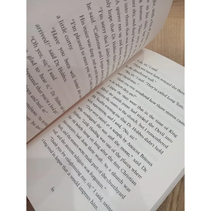 The shadow garden - Andrew Matthews 598087