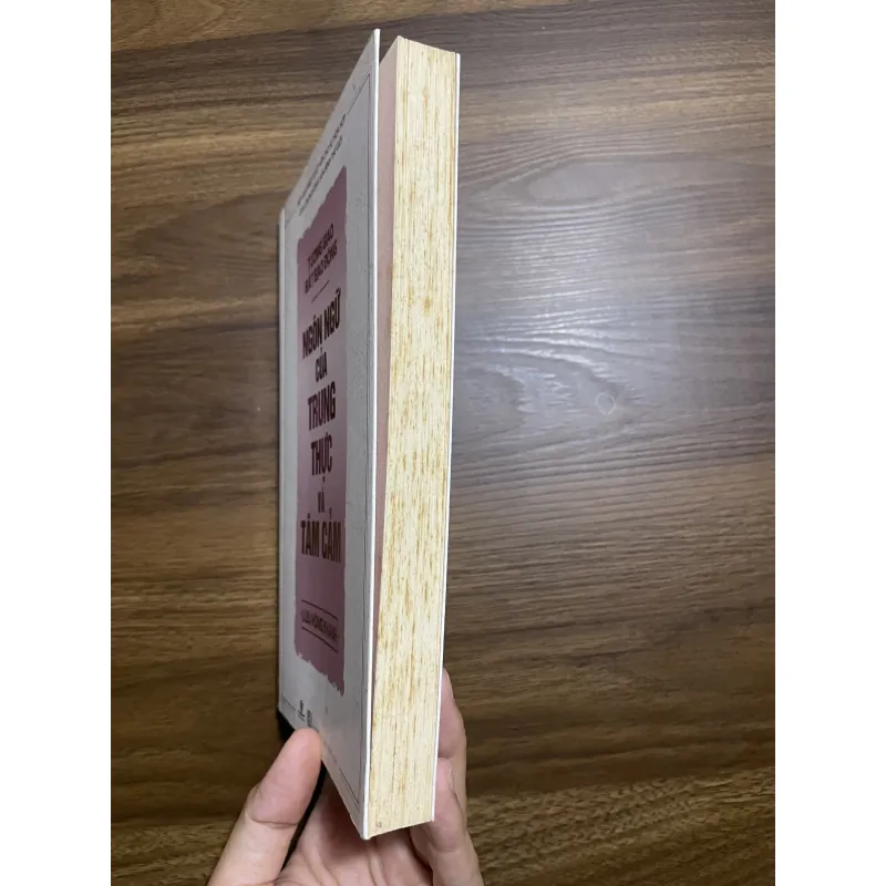 Ngôn ngữ của trung thực và tâm cảnh - Lưu Hồng Khanh 933882