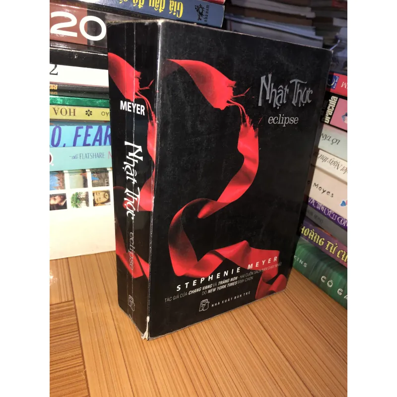 Nhật thực - Stephenie Meyer 996437