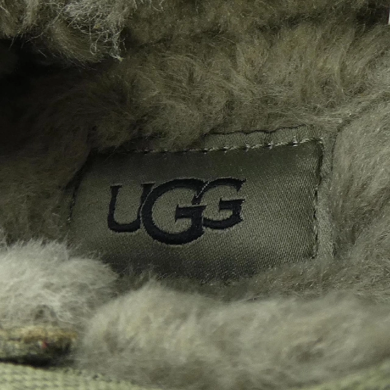 Giày UGG - Hàng hiệu Authentic 827853