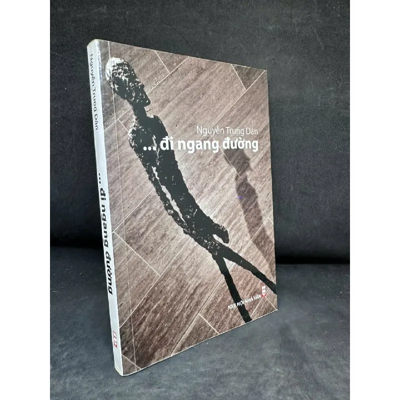[Phiên Chợ Sách Cũ] … Đi Ngang Đường, Nguyễn Trung Dân H0606, 2010 SBM Blogmeo21025 583042