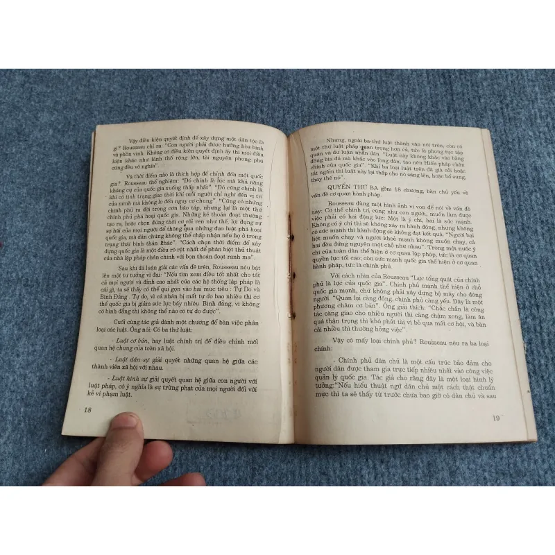 BÀN VỀ KHẾ ƯỚC XÃ HỘI 701908