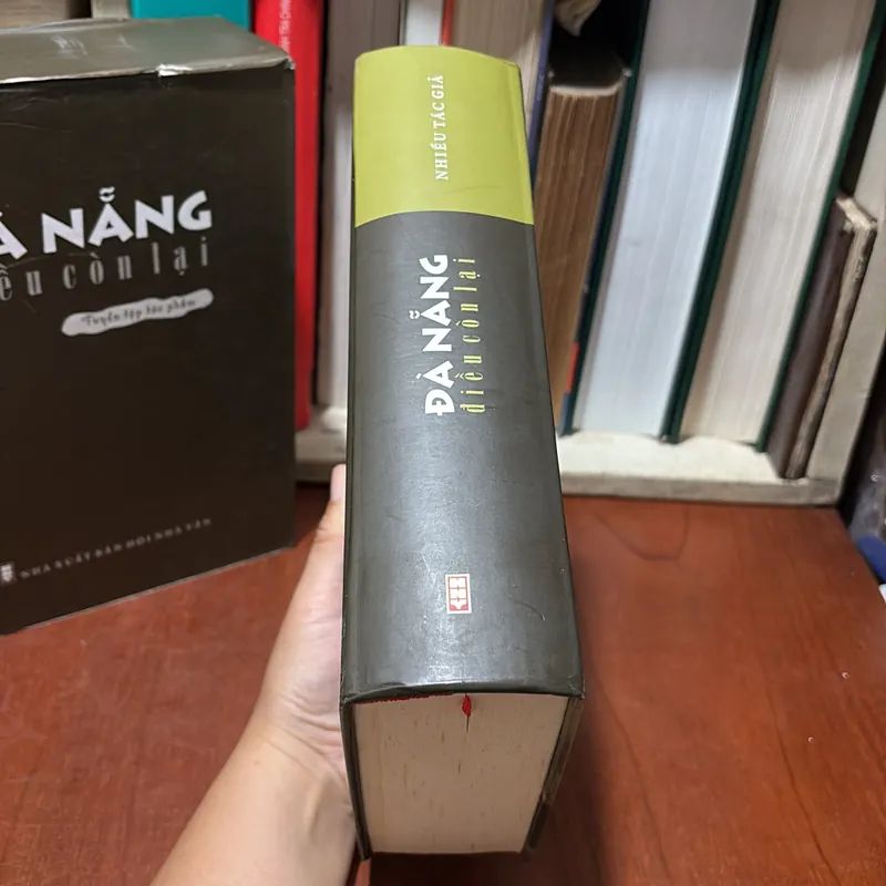 II Tuyển Tập Tác Phẩm: Đà Nẵng, Điều Còn Lại - Nhiều Tác Giả - 2016 727061