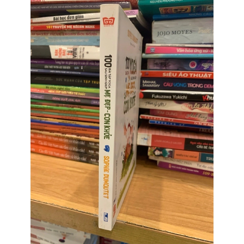 100 Bài tập Yoga sau sinh giúp mẹ đẹp con khoẻ -Sophie Dumoutet 786083