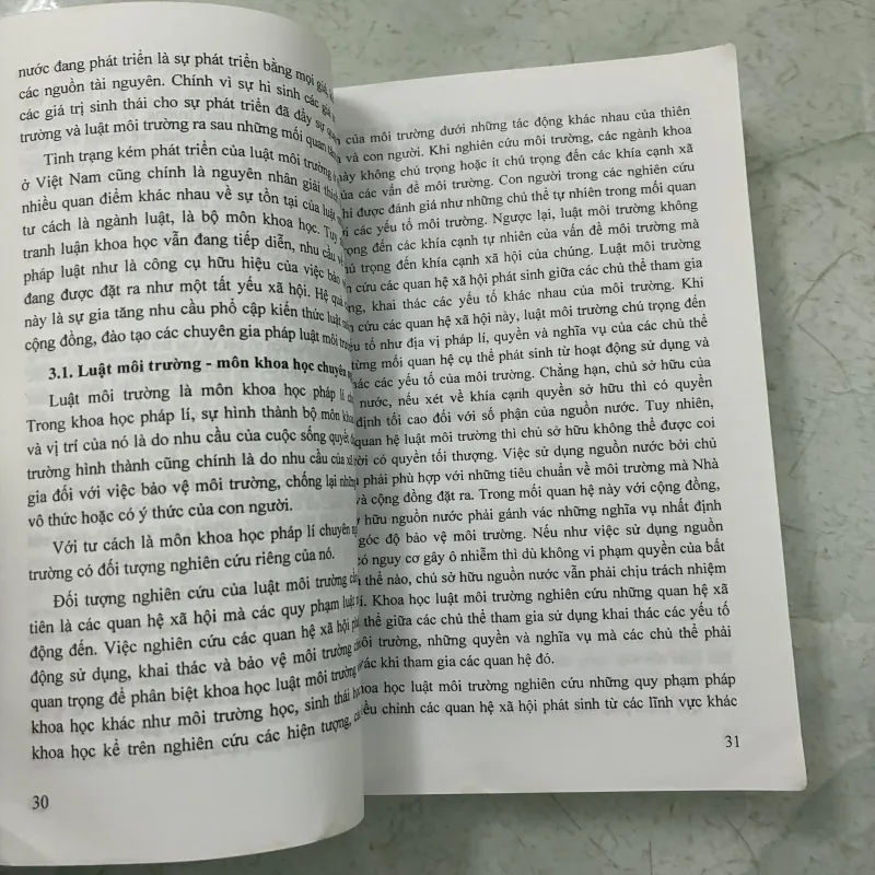 Giáo trình Luật môi trường 1011327