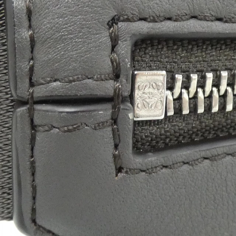 Túi đeo vai Loewe Convertible Sling B777NCNX03 - Hàng hiệu Authentic 766692