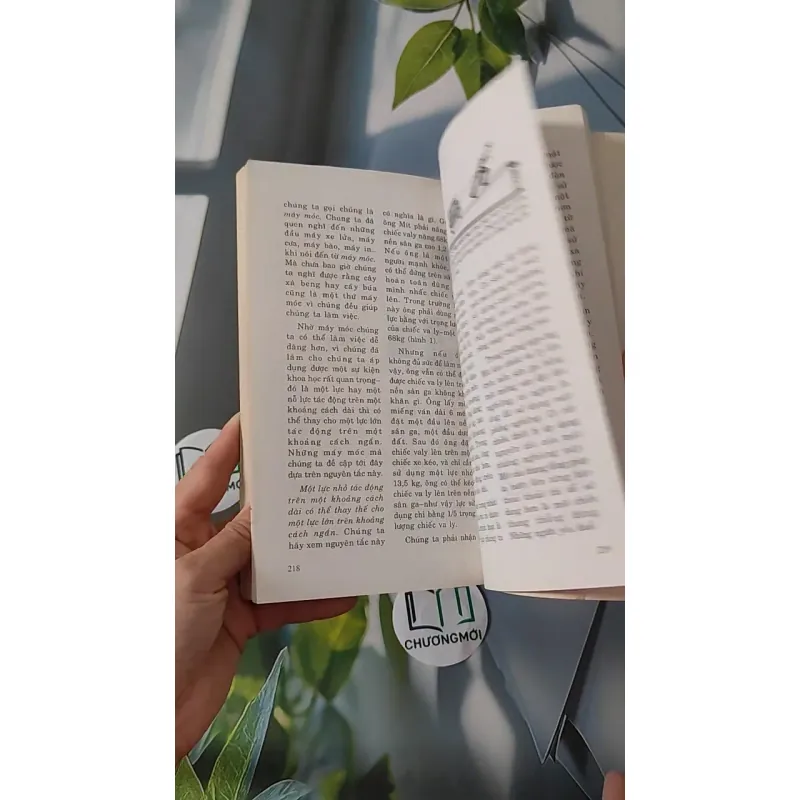 Tri Thức Thế Giới: Hai Trận Thế Chiến - Lưu Văn Hy 970234