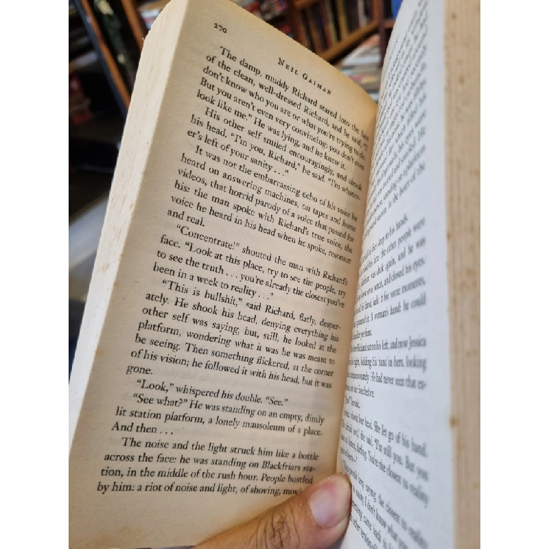 NEVERWHERE - Neil Gaiman 222288